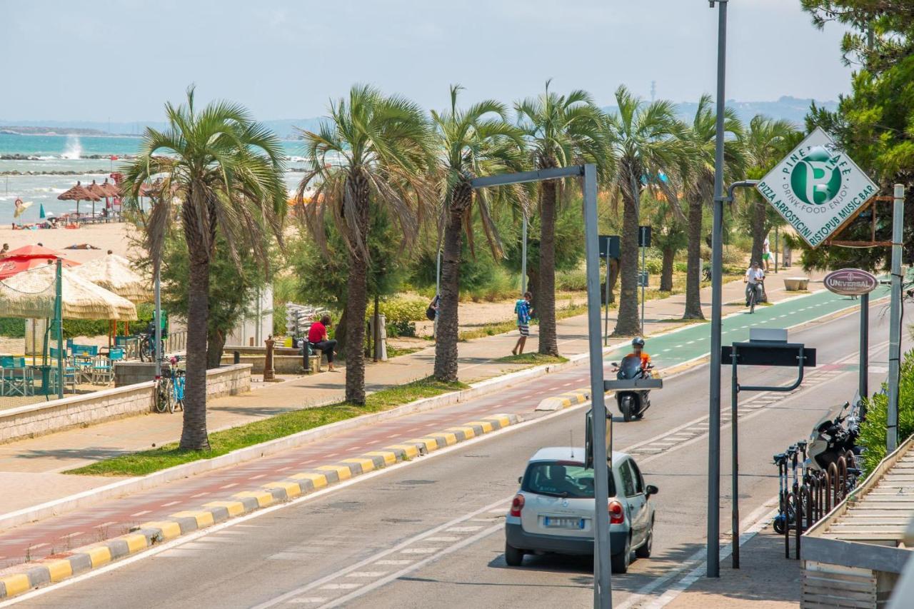 Palm Beach House - Vista Mare Montesilvano Marina Zewnętrze zdjęcie
