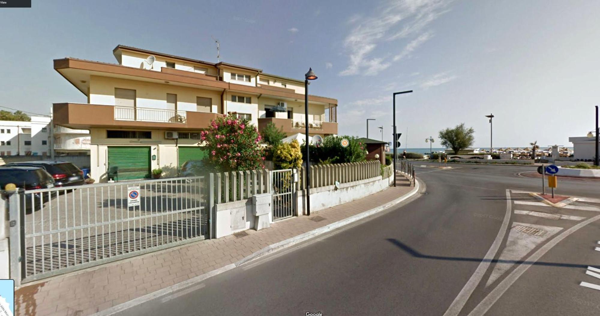 Palm Beach House - Vista Mare Montesilvano Marina Zewnętrze zdjęcie